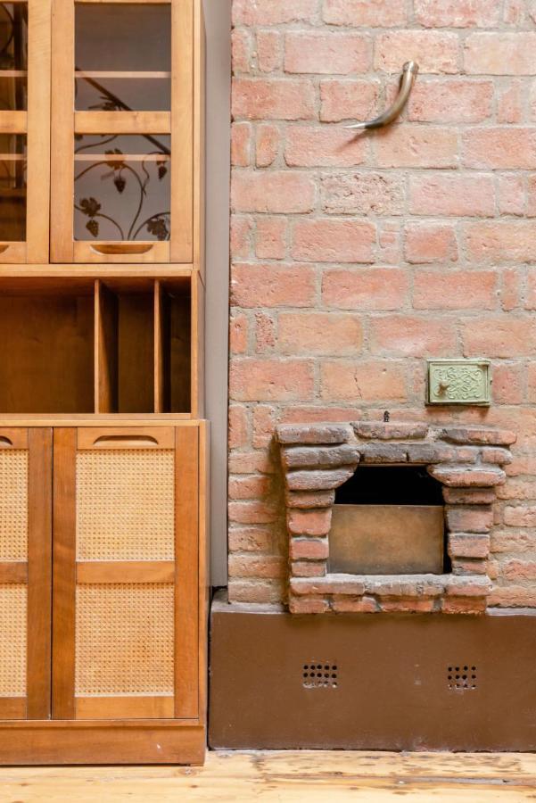 Lovely Dulcet Loft In Center Of Rustaveli Tbilisi Bagian luar foto